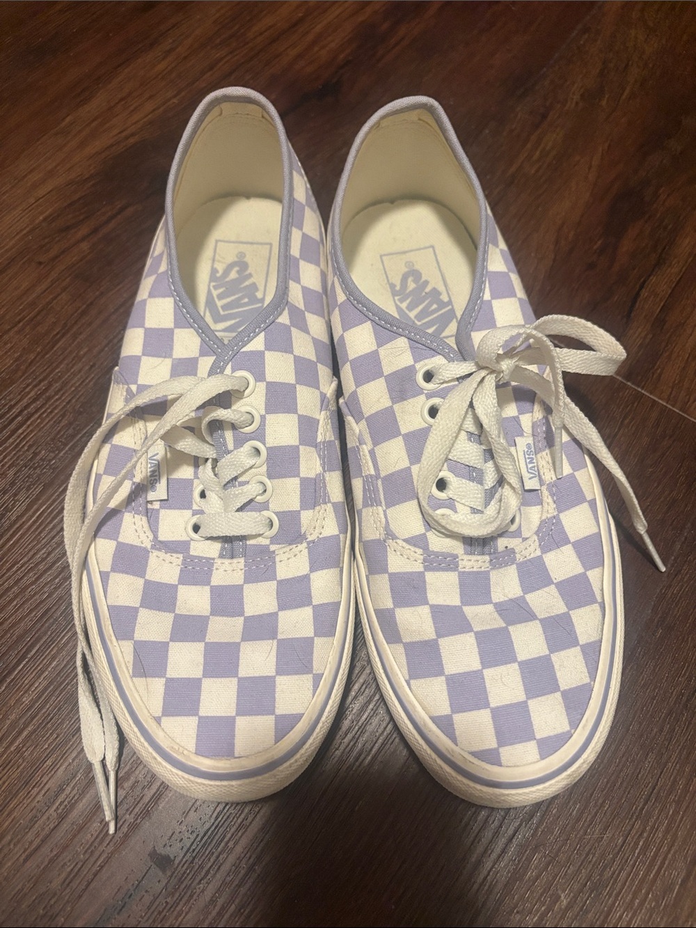 Vans classic Low-Top Sneakers in Lavender and White